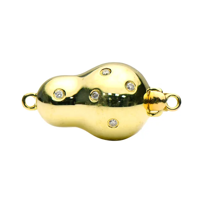 Clasp